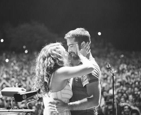 Will Staney proposing to his wife at a Foster the People concert.
